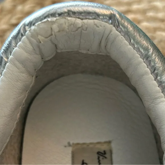 Vintage Havana White and Silver Sneakers with Classic Design light grey 11 - Picture 13 of 16